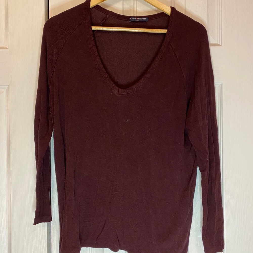 BRANDY MELVILLE MAROON SWEATER
